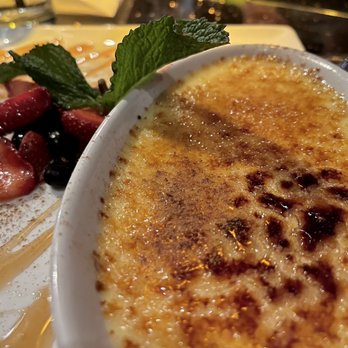 Brookwood Grill - Crème Brûlée! C'est magnifique! - American Near Me - Roswell, Georgia