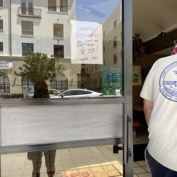 Tops Burgers - Masks are optional for the vaccinated - Burgers Near Me - Pasadena, California