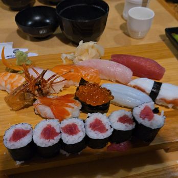 Restaurant Kunio - Sushi dinner assortment - Japanese Near Me - Waipahu, Hawaii