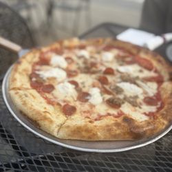 MTH Pizza - Florence, Mary, Diana, Betty