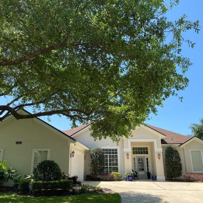 Exterior Painting Experts - We offer high-quality professional service that will exceed your expectations.
Count on us for a superior product and service at an affordable and competitive price.