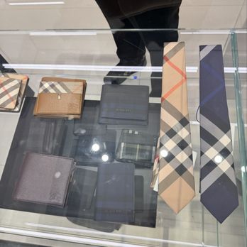 Burberry - Men's Clothing Near Me - Santa Clara, California Burberry - Men's Clothing Near Me - Santa Clara, California