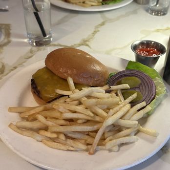 Sirocco - Luxe Cheeseburger - Mediterranean Near Me - Los Angeles, California