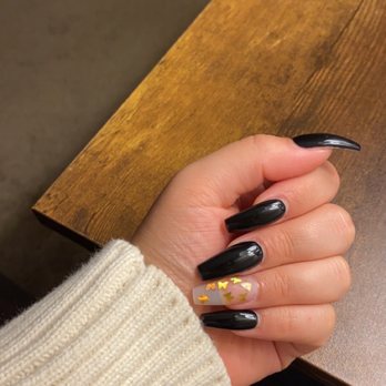 K T Nails - Nail Salons Near Me - Woodstock, Illinois