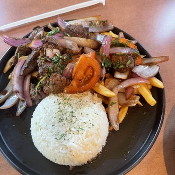 El Chullo Peruvian Restaurant & Bar - Lomo Saltado - Peruvian Near Me - Phoenix, Arizona El Chullo Peruvian Restaurant & Bar - Lomo Saltado - Peruvian Near Me - Phoenix, Arizona