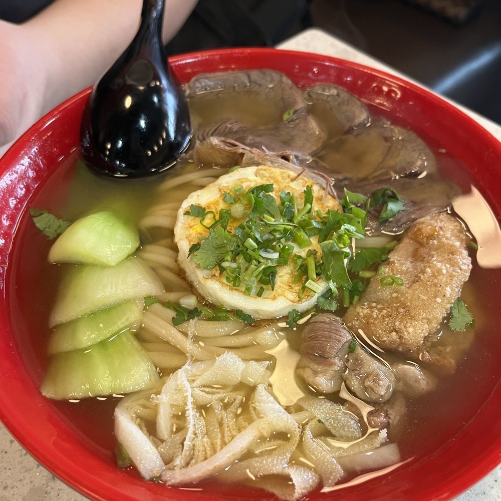 Noodle max bowl with round noodle Noodle max bowl with round noodle