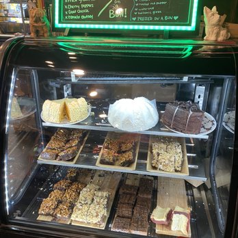 Yellow Dog Eats - Dessert counter - Sandwiches Near Me - Windermere, Florida