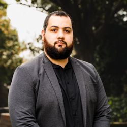 Mia's Fiduciary Services - Luis Fernandez