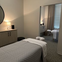 Harmony Falls Massage Clinic And Spa