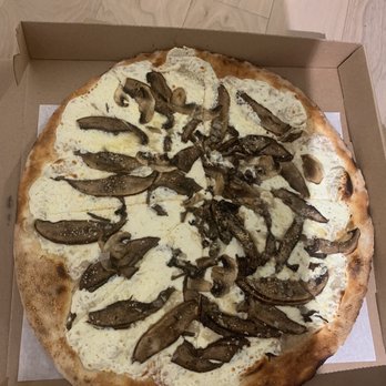 Patsy's Pizzeria - Ai Funghi - Pizza Near Me - Brooklyn, New York