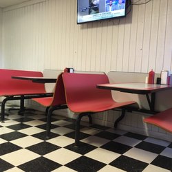 Poteet's Pit Stop - There is a small dining area inside Poteet's Pit Stop.