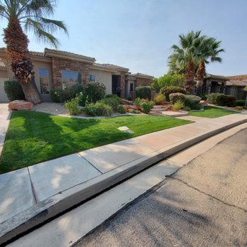 Desert Canvas Lawn & Property - Done - Landscaping Near Me Desert Canvas Lawn & Property - Done - Landscaping Near Me
