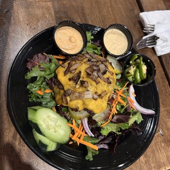 The Ojai Beverage - Burger sans bun with grilled onions - Beer, Wine & Spirits Near Me - Ojai, California