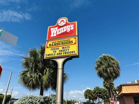 Wendy's by null