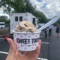 Sweet Tooth Ice Cream - Their rendition of a buckeye ice cream. Very good!