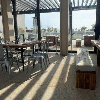 Malibu Farm - Seating situation - Coffee & Tea Near Me - Cabo San Lucas, BCS