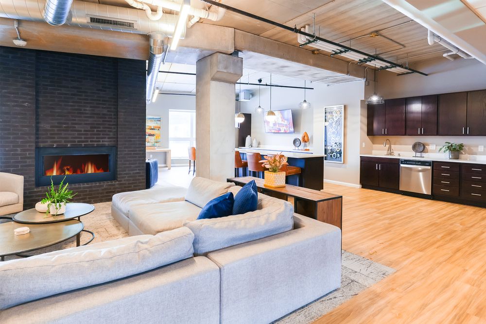 Honey Creek Place - property management company in Milwaukee, WI