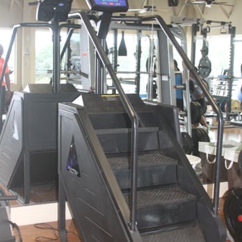 1st Class Training - Bellaire - Stairmaster with Television - Trainers Near Me - Bellaire, Texas