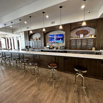 Four Points by Sheraton Santa Cruz Scotts Valley - Bar - Hotels Near Me - Scotts Valley, California Four Points by Sheraton Santa Cruz Scotts Valley - Bar - Hotels Near Me - Scotts Valley, California