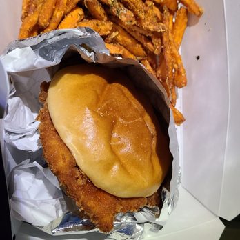 Ponko Chicken - Fried chicken with spicy sauce & sweet potato fries - Asian Fusion Near Me - Alpharetta, Georgia Ponko Chicken - Fried chicken with spicy sauce & sweet potato fries - Asian Fusion Near Me - Alpharetta, Georgia