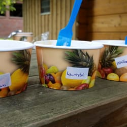 Hof Hochgenuss - Jeder Eisbecher ist beschriftet. Sicher ist sicher! :)