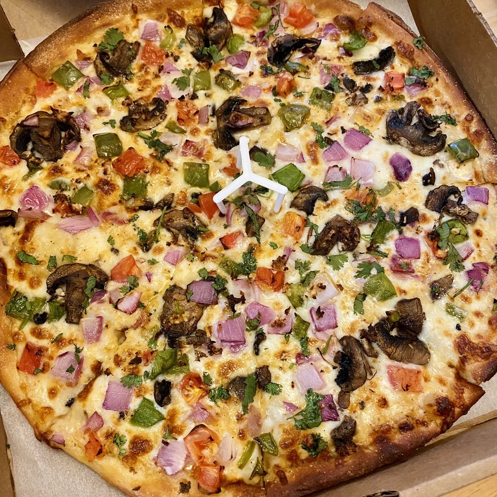 Pizza Twist - Veggie Tikka Masala Pizza, medium (12 inch) - Pizza Near Me - Franklin, Tennessee Pizza Twist - Veggie Tikka Masala Pizza, medium (12 inch) - Pizza Near Me - Franklin, Tennessee