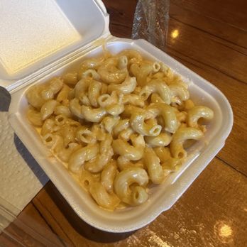Captain Porky's - Lobsta Mac.... Still looking for the lobster - Seafood Near Me - Wadsworth, Illinois