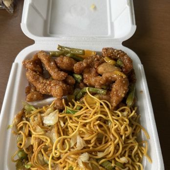 Panda Express - Plate with honey sesame chicken and chow mein - Chinese Near Me - Royal Oak, Michigan Panda Express - Plate with honey sesame chicken and chow mein - Chinese Near Me - Royal Oak, Michigan