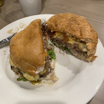 Fergburger - Burgers Near Me - Queenstown, OTA Fergburger - Burgers Near Me - Queenstown, OTA