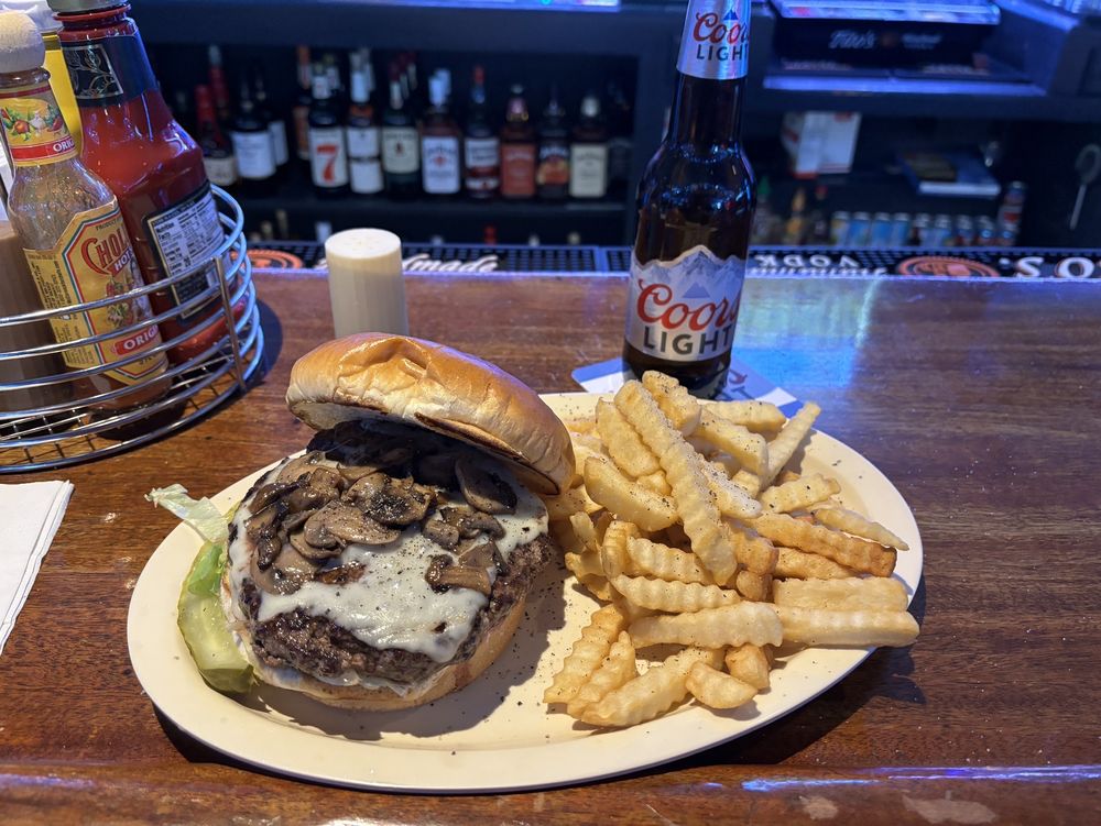 Scoreboard Bar & Grill Logo