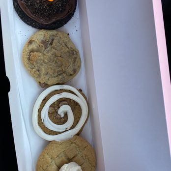 Crumbl - Mesa Grand - Cookies - Bakeries Near Me - Mesa, Arizona