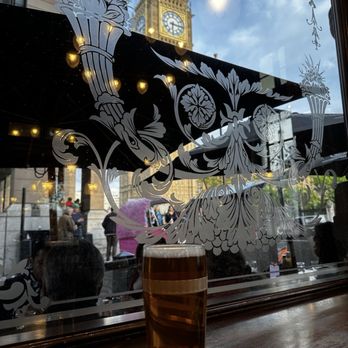 St Stephen's Tavern - View - Fish & Chips Near Me - London, XGL St Stephen's Tavern - View - Fish & Chips Near Me - London, XGL