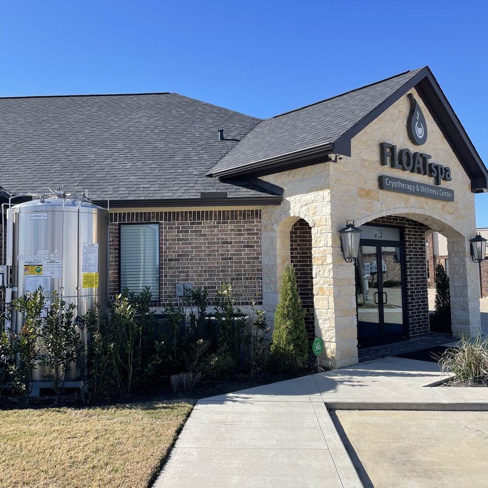 FLOATspa - Front entrance. It is in the back of this plaza. Mainly a medical plaza. - Float Spa Near Me - Katy, Texas