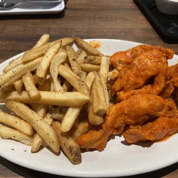 Coach's Bar & Grill - So good - Bars Near Me - Overland Park, Kansas