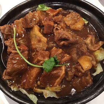 Chinese Cultural Centre Cuisine - Braised beef and tendon hot pot - Dim Sum Near Me - Calgary, Alberta Chinese Cultural Centre Cuisine - Braised beef and tendon hot pot - Dim Sum Near Me - Calgary, Alberta