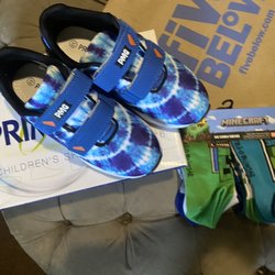 Kidz Shooz - PMG running shoes $70 Minecraft 10 pk socks $19.90