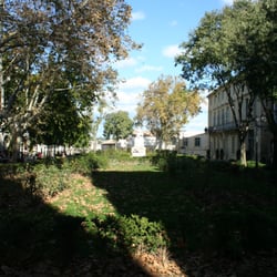 Place de la Canourgue - Vue en portrait