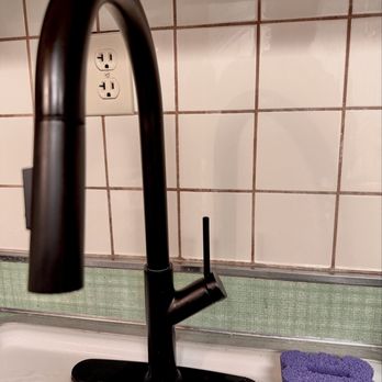 David Cabrera Remodeling - Excellent pull-down faucet install. - Plumbing Near Me - Silver Spring, Maryland David Cabrera Remodeling - Excellent pull-down faucet install. - Plumbing Near Me - Silver Spring, Maryland