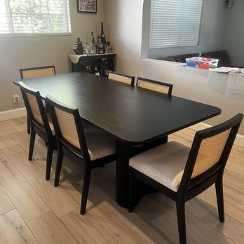 Fix Home Services - Dining table assembly. - Handyman Near Me - Los Angeles, California Fix Home Services - Dining table assembly. - Handyman Near Me - Los Angeles, California