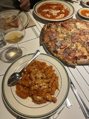 Jon & Vinny's Beverly Hills by null