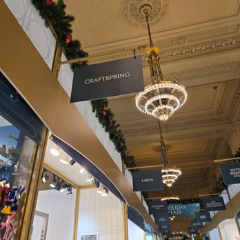 Grand Central Holiday Fair - Craftspring - Public Markets Near Me - New York, New York Grand Central Holiday Fair - Craftspring - Public Markets Near Me - New York, New York