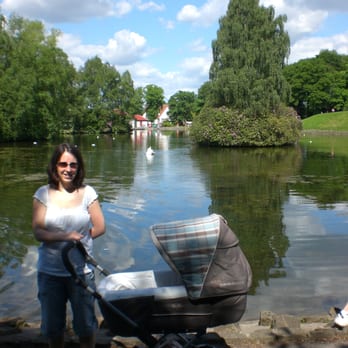 Rouken Glen Park - Parks Near Me - Glasgow, GLG Rouken Glen Park - Parks Near Me - Glasgow, GLG