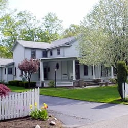 Beechwood Manor Inn & Cottage - Beechwood Manor Inn and Cottage.  Saugatuck Michigan Bed and Breakfast