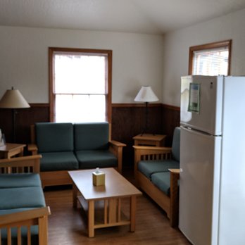 Hungry Mother State Park - Living room area at Chestnut Lodge - Parks Near Me - Marion, Virginia Hungry Mother State Park - Living room area at Chestnut Lodge - Parks Near Me - Marion, Virginia