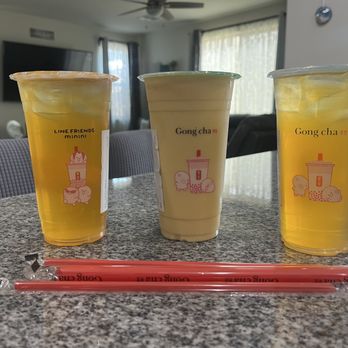 Gong Cha - Peach green tea and mango slush - Coffee & Tea Near Me - Las Vegas, Nevada