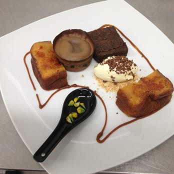 Messala Gastrobar - Carrusel de postres - Tapas Bars Near Me - Seville, SE