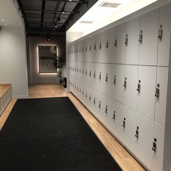 B/SPOKE - Read entrance locker view - Gyms Near Me - Wellesley, Massachusetts