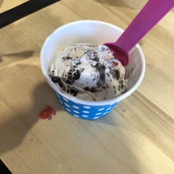 Scoops On Tap - Cookies and Cream - Ice Cream & Frozen Yogurt Near Me - Covina, California Scoops On Tap - Cookies and Cream - Ice Cream & Frozen Yogurt Near Me - Covina, California