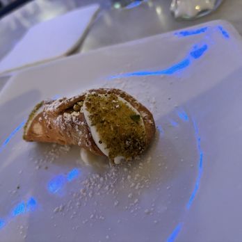 il Canale - Amazing Cannoli di Ricotta alla Siciliana (1 Pc) - Italian Near Me - Washington, DC, District of Columbia il Canale - Amazing Cannoli di Ricotta alla Siciliana (1 Pc) - Italian Near Me - Washington, DC, District of Columbia