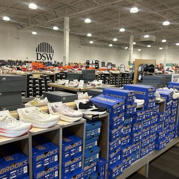 DSW Designer Shoe Warehouse - Shoe Stores Near Me - Chandler, Arizona